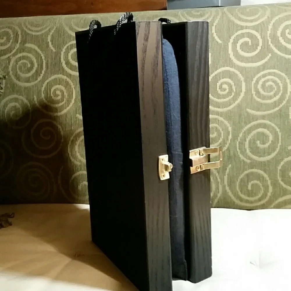 Black Velvet Jewelry Organizer Case - Women Jewelry